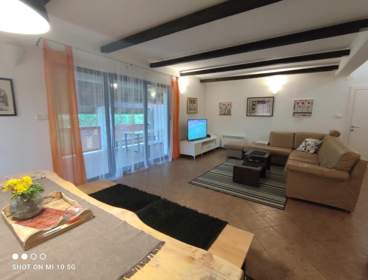Mila Holiday Home Lohovo Zewnętrze zdjęcie