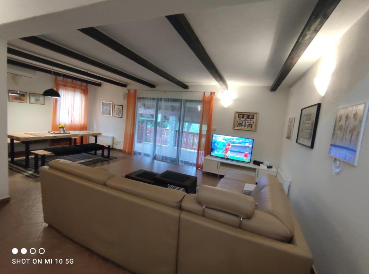 Mila Holiday Home Lohovo Zewnętrze zdjęcie
