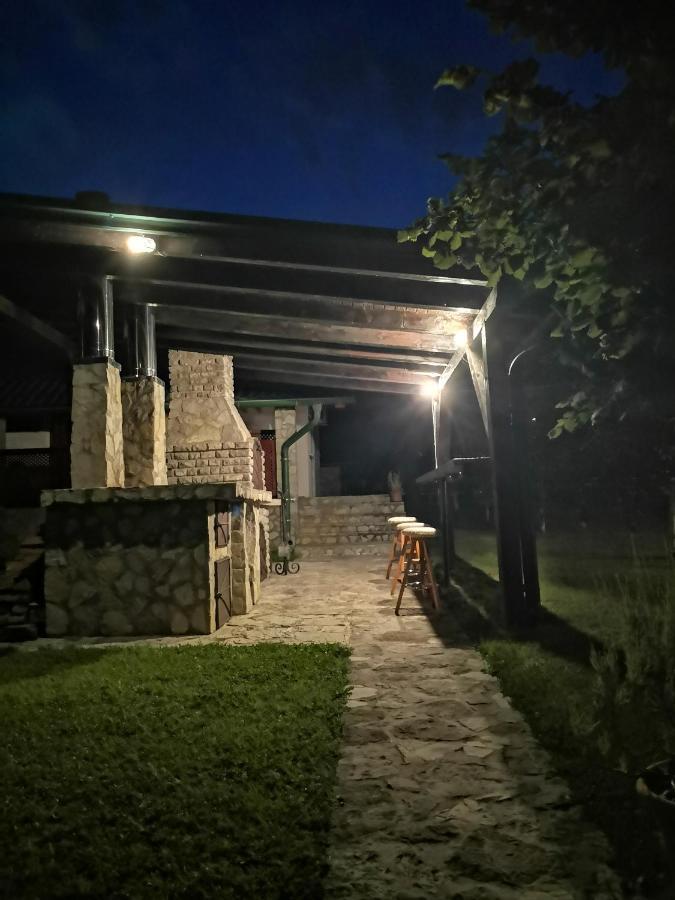 Mila Holiday Home Lohovo Zewnętrze zdjęcie